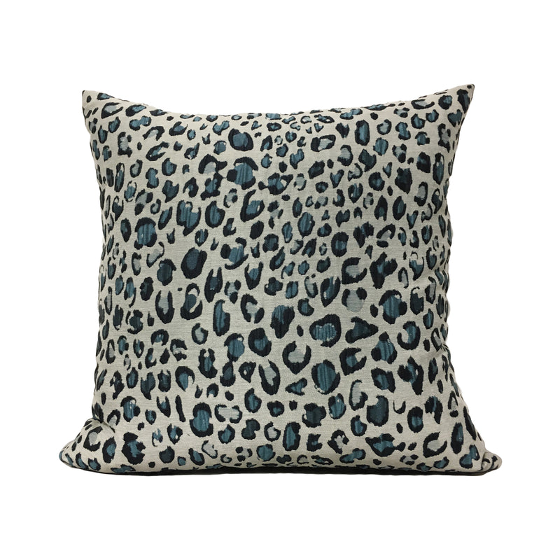 Submersed Throw Pillow 20x20"